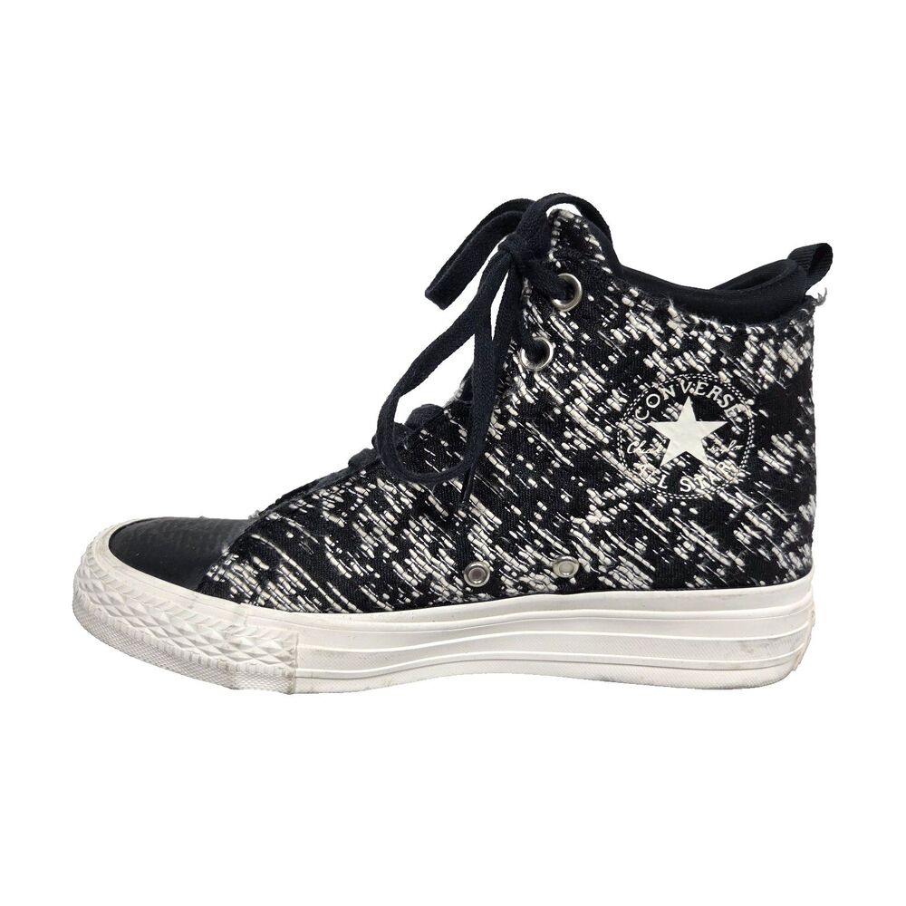 Converse Chuck Taylor All Star Sneakers Women's 7 Black White Knit Selene Winter